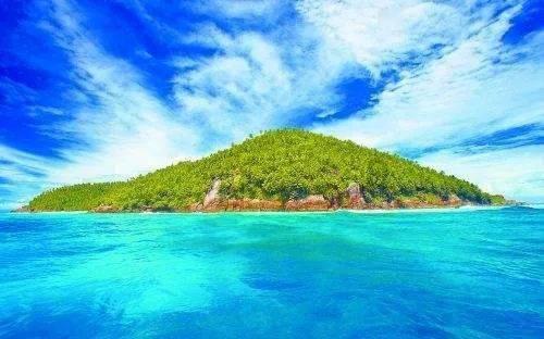 上海海港全队昨天下午抵达广州，全队正式开启冬训第一阶段的首训